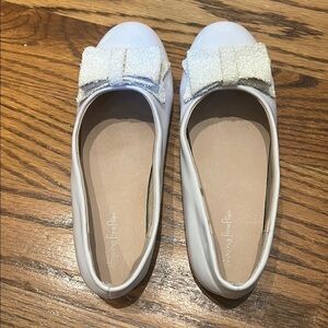 Chasing fireflies white glitter bow flats size 2 EUC